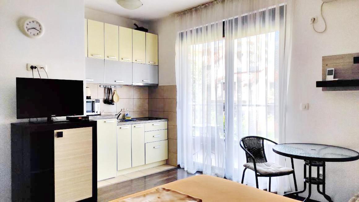 Apartment Adrialux Budva Zewnętrze zdjęcie